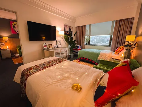 Suite, 1 Queen Bed with Sofa bed