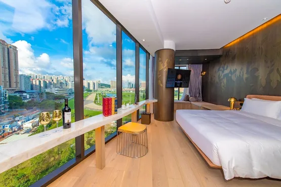 Superior Suite, 1 King Bed, Non Smoking