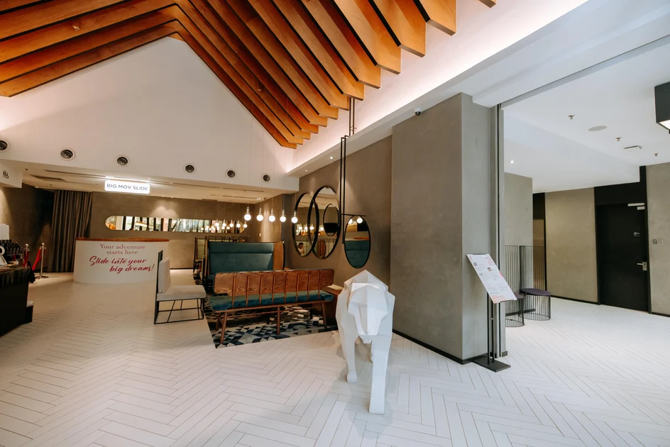 MOV Hotel
