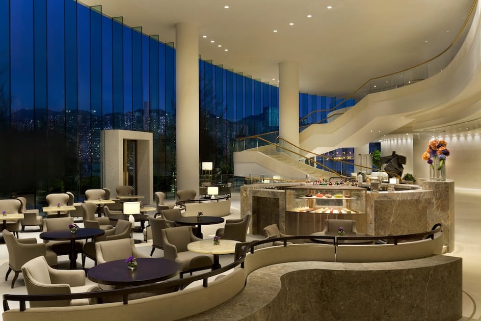 Lobby lounge