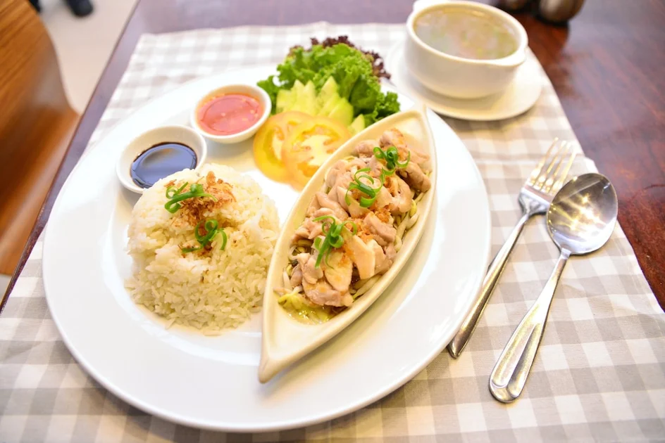 Makanan dan minuman