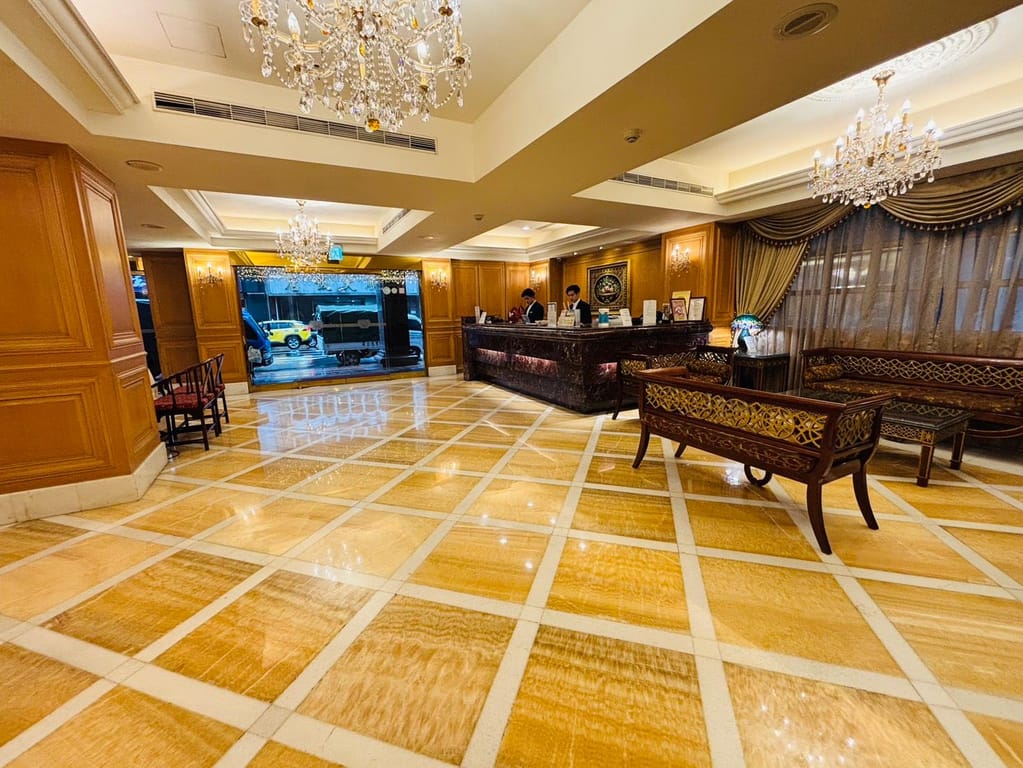 Royal Seasons Hotel Taipei-Nanjing W-image-0