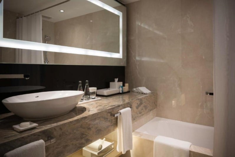 Gateway Hotel, Marco Polo