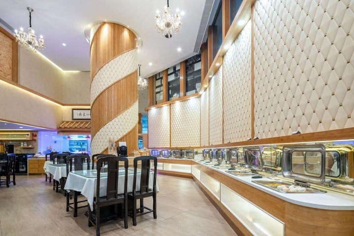 深圳发展中心酒店