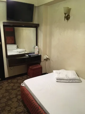 Hollywood Hotel
