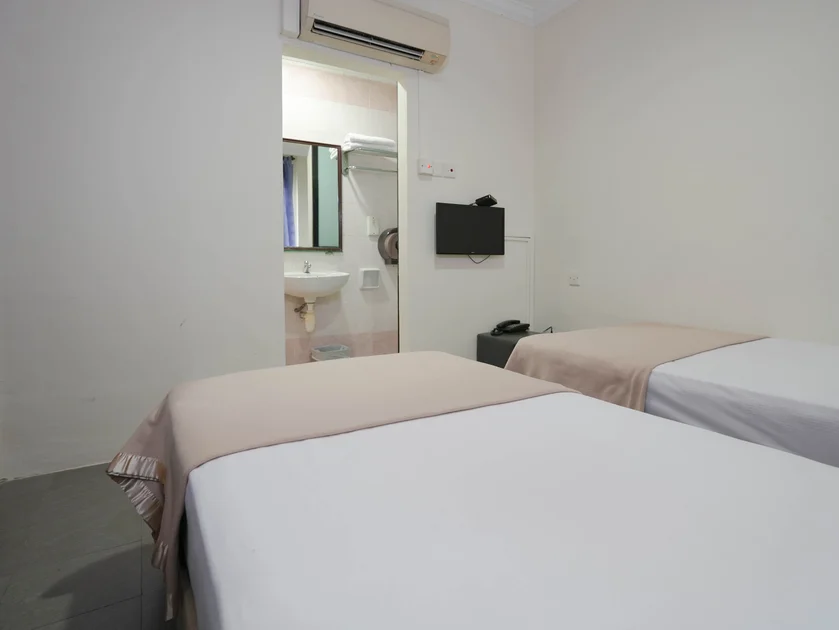 Amrise Hotel