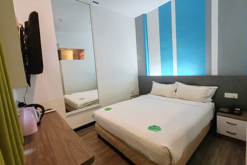 Yan Hotel