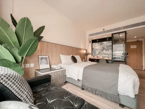 Deluxe Bath, 2 Single Beds