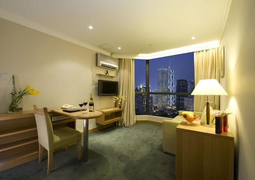 Deluxe Suite, City View