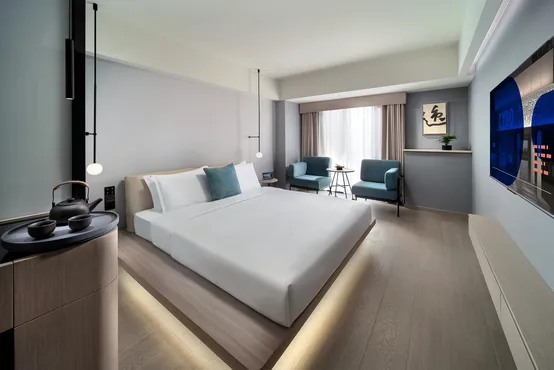 Cyber Double Room (1.8m Bed)