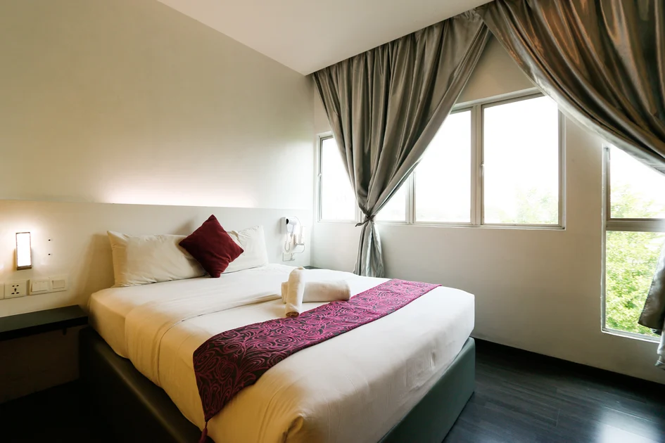 Swing & Pillows @ Golden Roof Hotel Ampang, Ipoh (previously Golden Roof Hotel Ampang)
