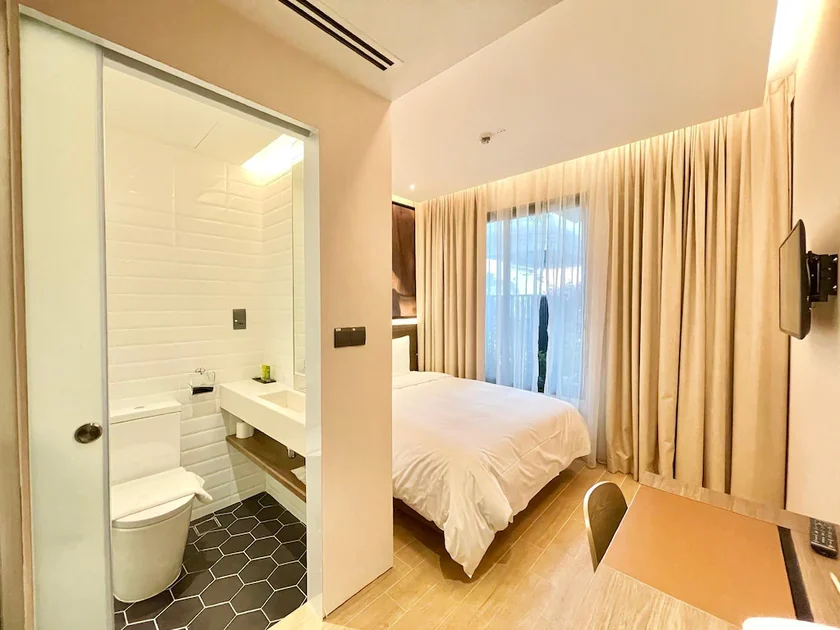 Wink Hotel @ Bugis (formerly Lion Peak Hotel Raffles)