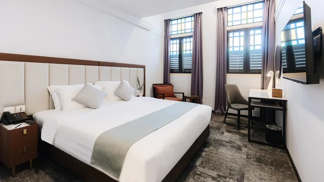 Deluxe King Room