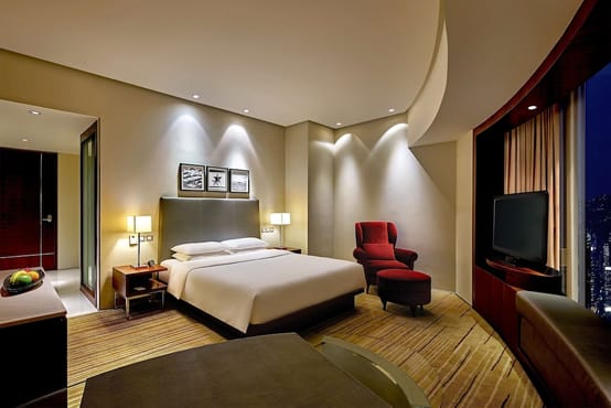 Corner King Room