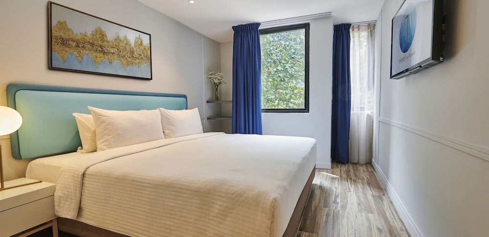J-Hotel by Dorsett