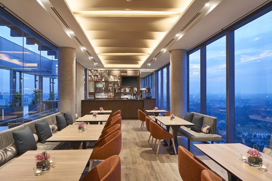 酒吧（店内）