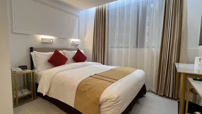 Superior Room (w/ sparkling wine) (Double/ Twin Bed)