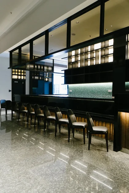 酒吧（店内）