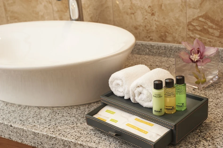 Bathroom sink