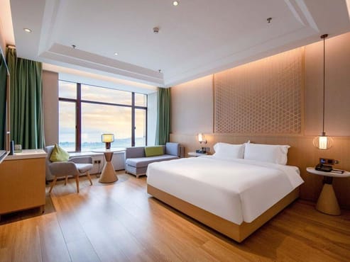 Sea-view Deluxe Double Bed Room (Unparalleled Sea View + Spacious + Large Window + Fridge)