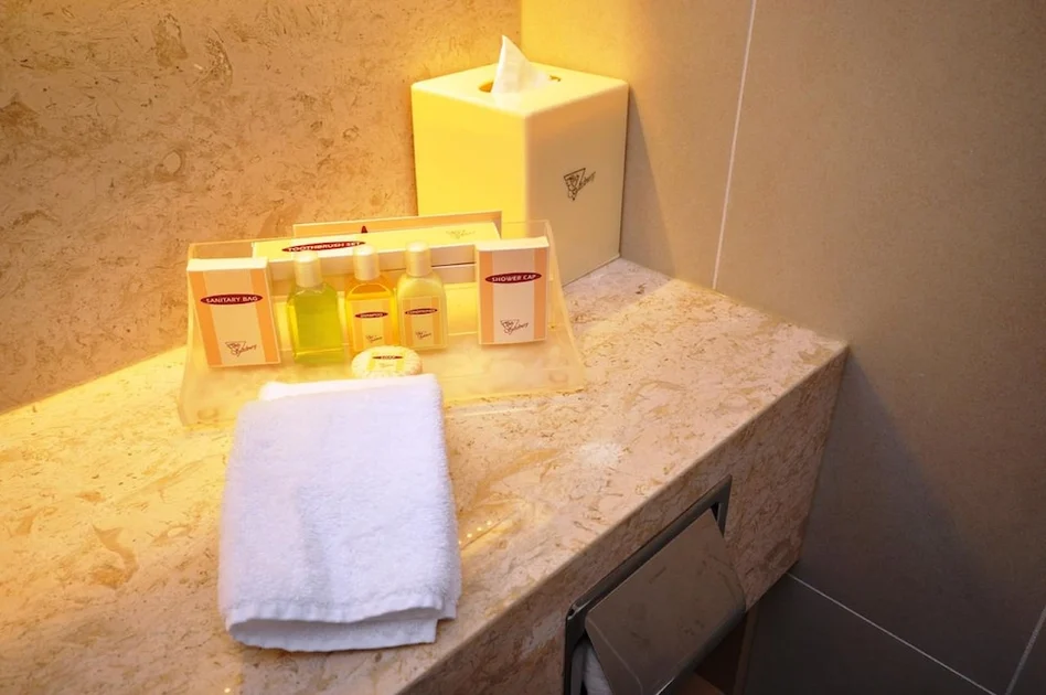 Bathroom amenities