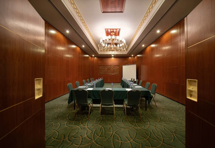 Meeting facility