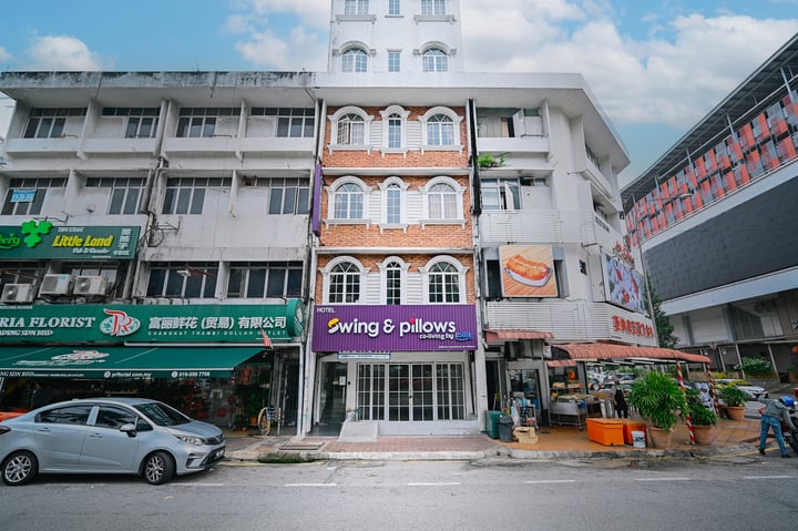 Swing & Pillows @ ICC Pudu, KL