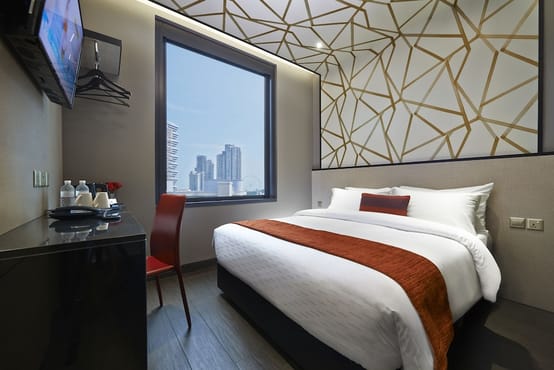 Superior Double Room, City View