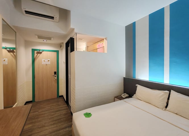 Yan Hotel