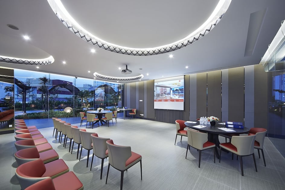 Meeting facility