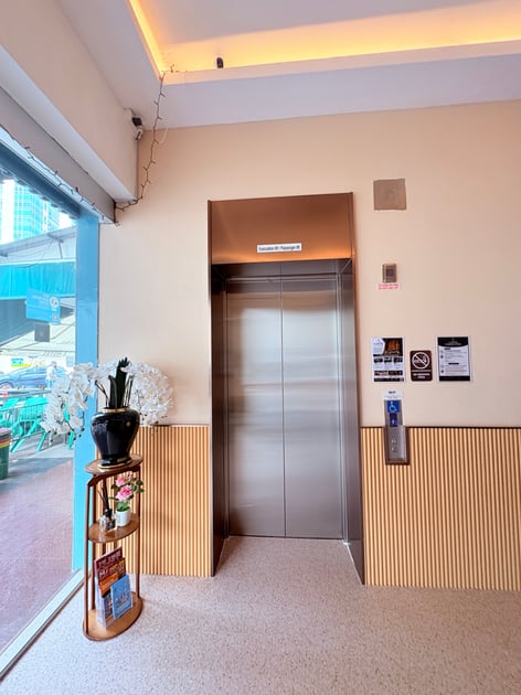 A Hotel Farrer Park - Newly Renovated