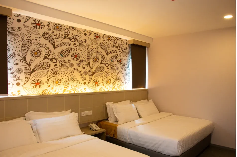 THE CROWN HOTEL @ KLIA