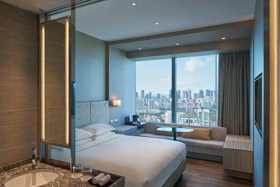 尊贵客房, 1 张特大床, 无烟房, 景观 (High Floor)