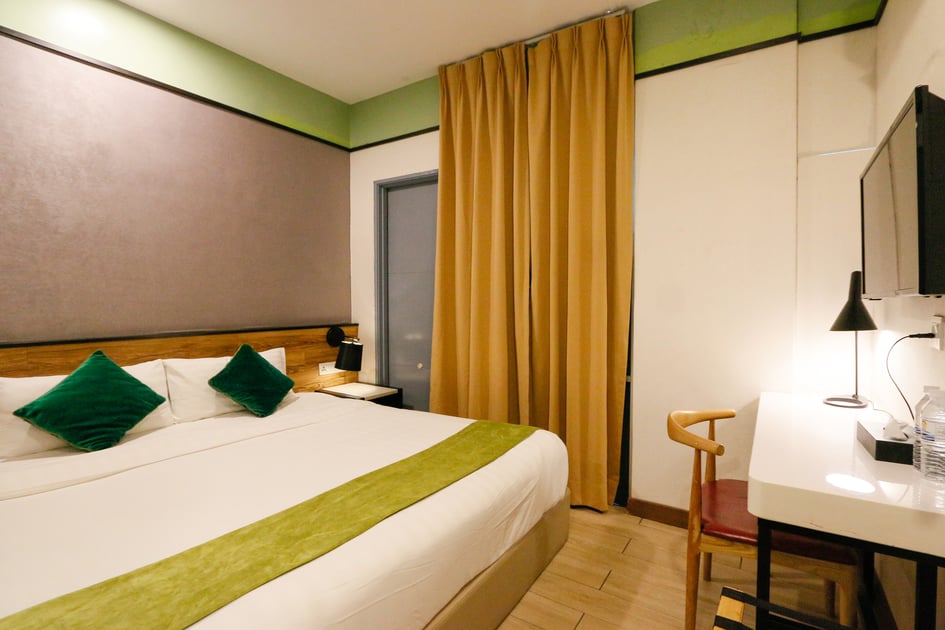 Swing & Pillows @ Golden Roof Hotel Seri Iskandar, Ipoh (previously Golden Roof Hotel Seri Iskandar)