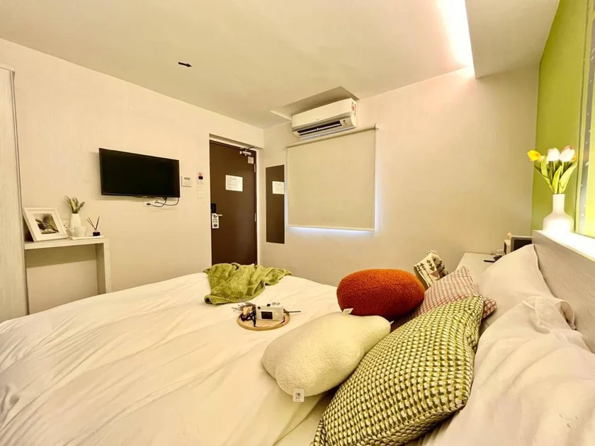 Swing and Pillows @ KL Cheras (City Edge Hotel)