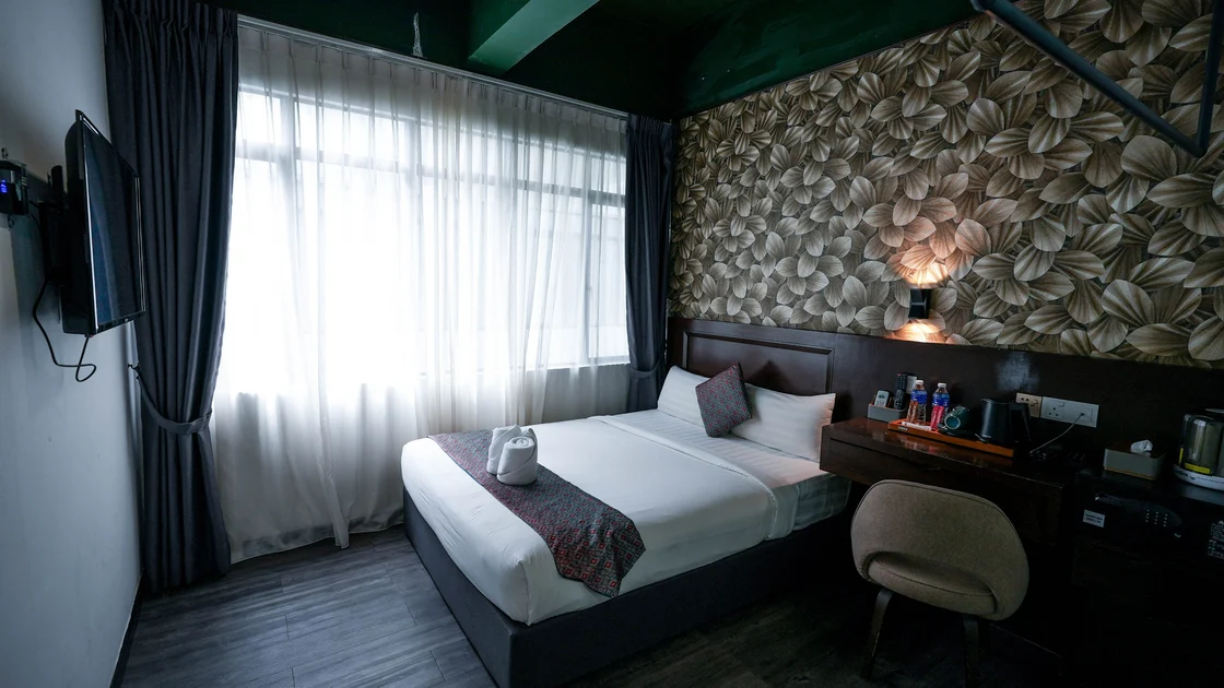 东河滨精品酒店