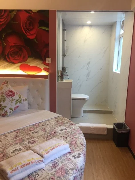 Whole Sunshine International Guesthouse