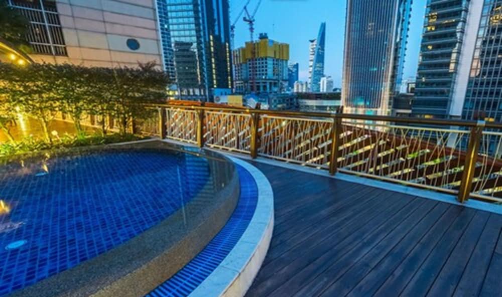 Rooftop pool