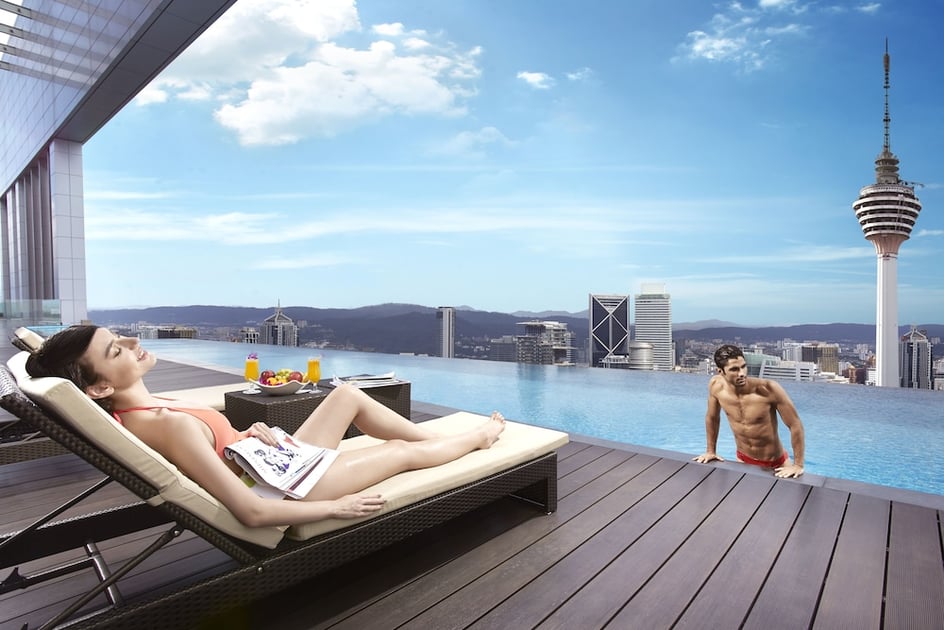 Infinity pool