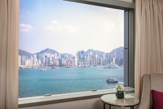 Classic Room, 1 King Bed, Club Lounge Access, Harbor View (Victoria Harbour View)