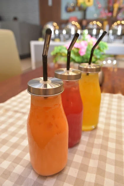 Makanan dan minuman