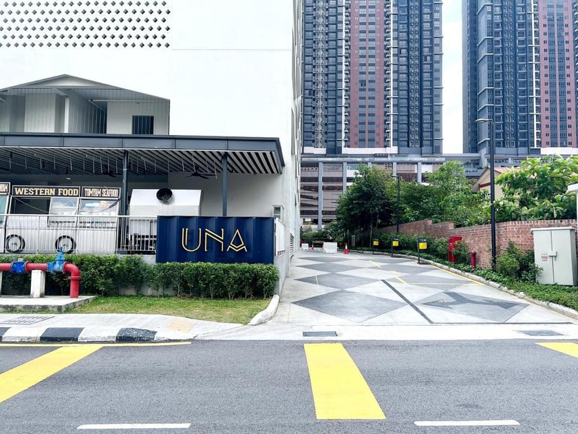 Una Residence by Maya