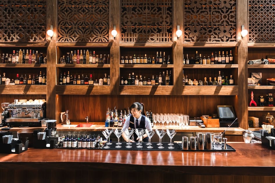 酒吧（店内）