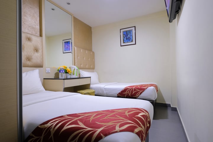 Sandpiper Hotel