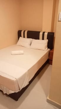 Bilik Peribadi dengan Bilik Mandi Peribadi Kipas Sahaja Tanpa Aircond (Katil Double/ Twin)