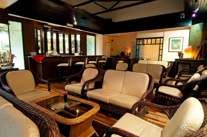 Kawasan tempat duduk lobi