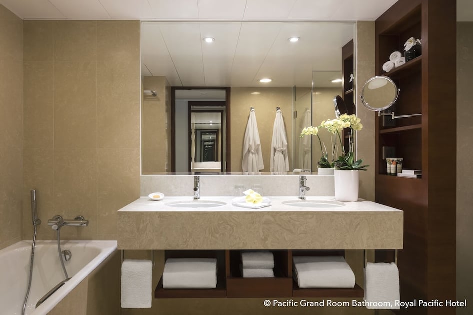 Royal Pacific Hotel