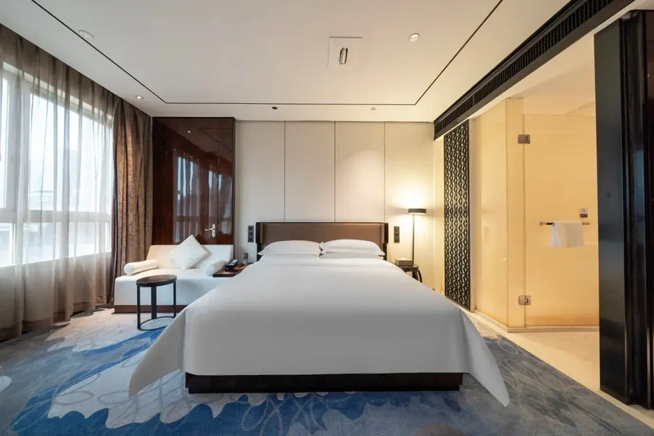 Weiman Hotel (Dongmen Old Street Subway Station Branch)