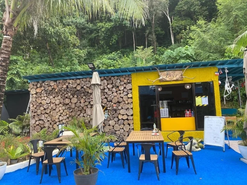 Tempat makan luar