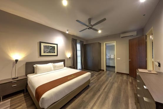 Premier King Suite